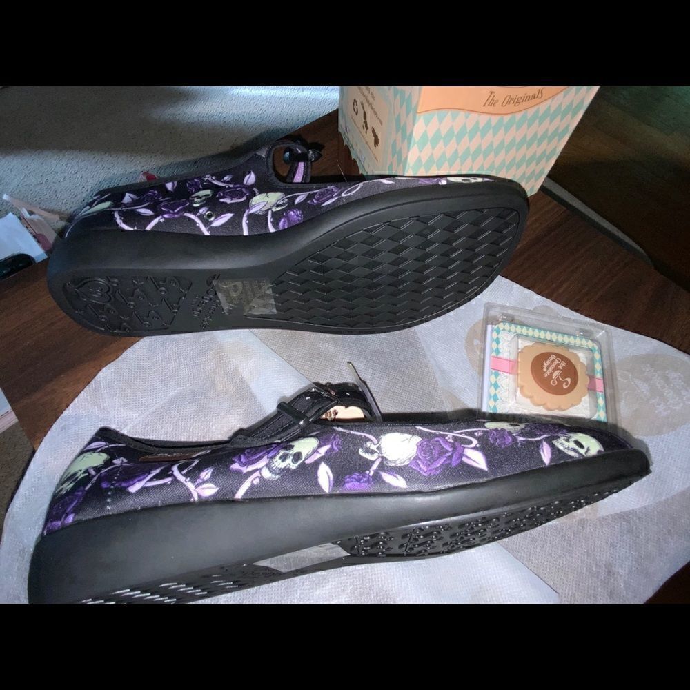 Hot Chocolate Romeo & Juliet Mary Janes - Picture 4 of 7